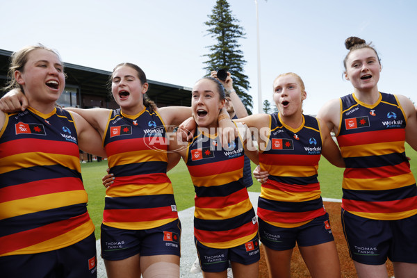 AFLW 2025 Second Elimination Final - Adelaide v St Kilda - A-64771046