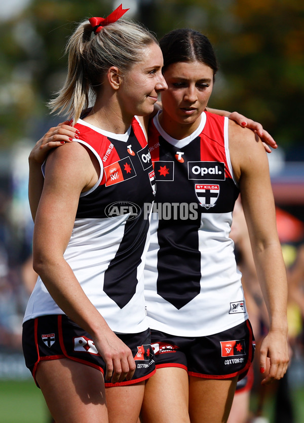 AFLW 2025 Second Elimination Final - Adelaide v St Kilda - A-64771082