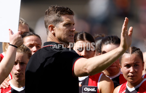 AFLW 2025 Second Elimination Final - Adelaide v St Kilda - A-64771097