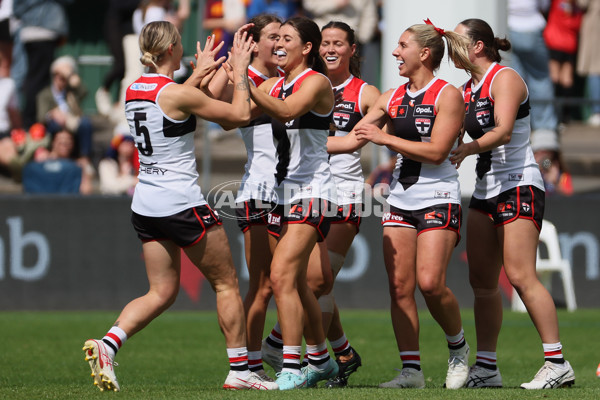 AFLW 2025 Second Elimination Final - Adelaide v St Kilda - A-64771203