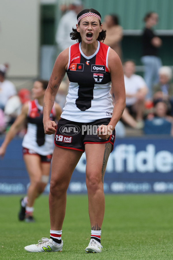 AFLW 2025 Second Elimination Final - Adelaide v St Kilda - A-64771208