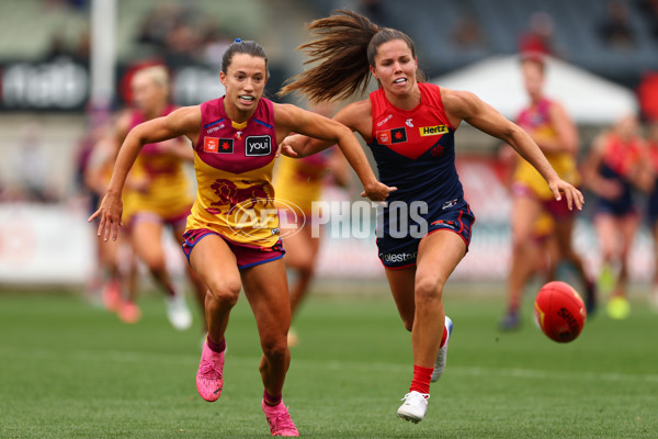 AFLW 2025 Second Qualifying Final - Melbourne v Brisbane - A-64771279