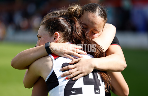 AFLW 2025 Second Elimination Final - Adelaide v St Kilda - A-64771289