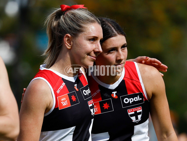 AFLW 2025 Second Elimination Final - Adelaide v St Kilda - A-64771297