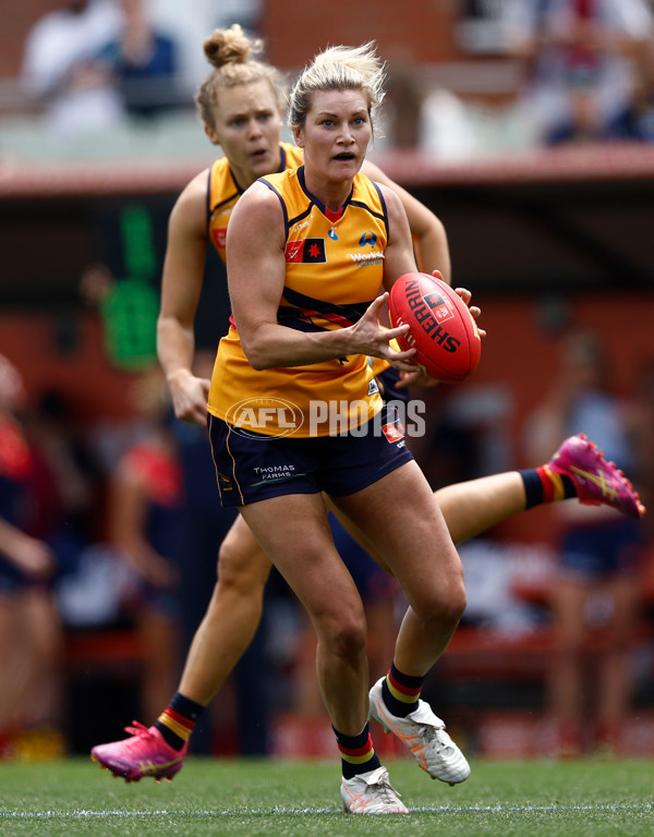 AFLW 2025 Second Semi Final - Melbourne v Adelaide - A-64792564