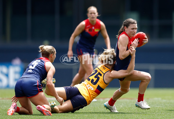 AFLW 2025 Second Semi Final - Melbourne v Adelaide - A-64792610