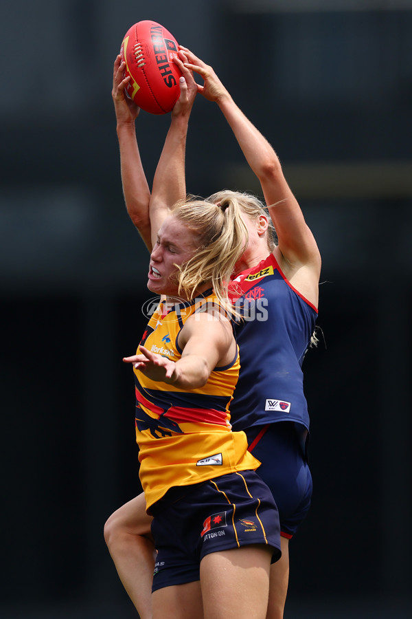 AFLW 2025 Second Semi Final - Melbourne v Adelaide - A-64793844