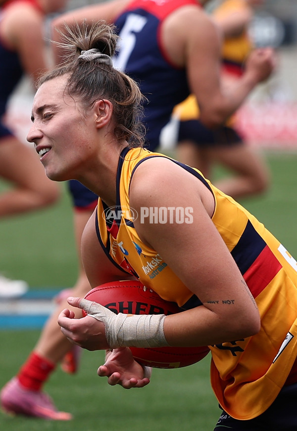 AFLW 2025 Second Semi Final - Melbourne v Adelaide - A-64795051