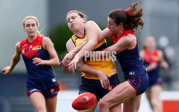 AFLW 2025 Second Semi Final - Melbourne v Adelaide - A-64795111
