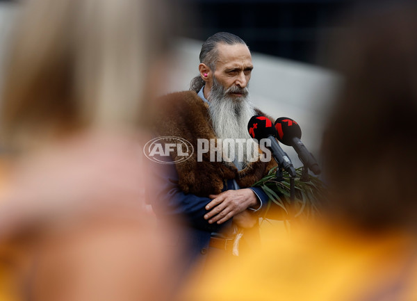 AFLW 2025 Second Semi Final - Melbourne v Adelaide - A-64795120