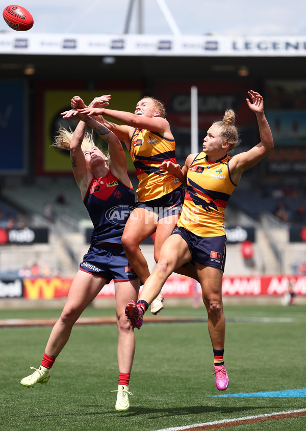 AFLW 2025 Second Semi Final - Melbourne v Adelaide - A-64797435