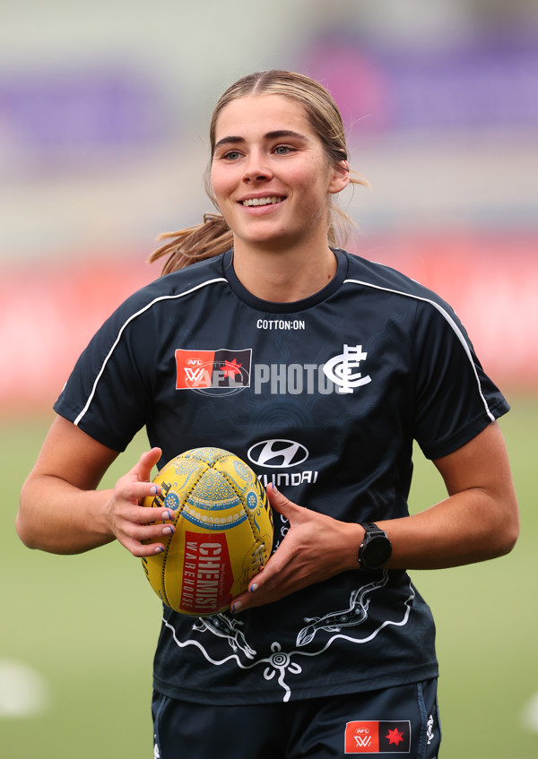 AFLW 2025 First Semi Final - Hawthorn v Carlton - A-64802477