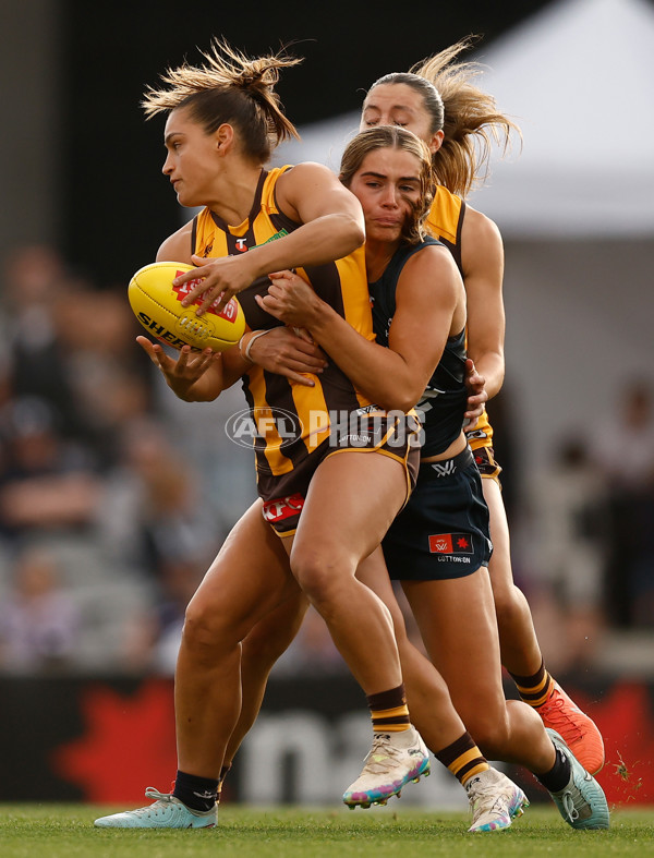 AFLW 2025 First Semi Final - Hawthorn v Carlton - A-64803884