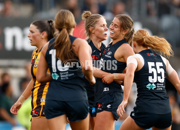 AFLW 2025 First Semi Final - Hawthorn v Carlton - A-64803894