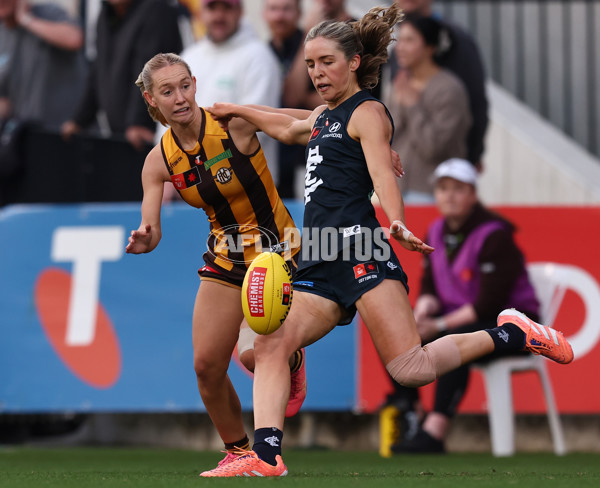 AFLW 2025 First Semi Final - Hawthorn v Carlton - A-64803904