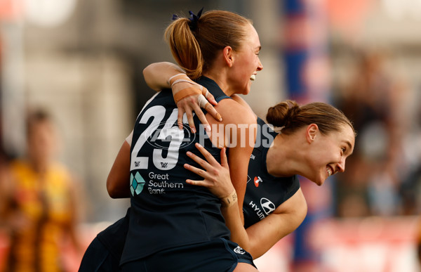 AFLW 2025 First Semi Final - Hawthorn v Carlton - A-64804845