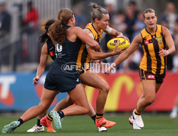 AFLW 2025 First Semi Final - Hawthorn v Carlton - A-64804881