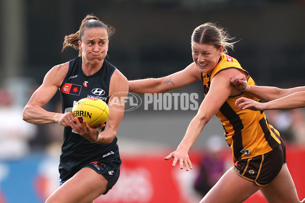 AFLW 2025 First Semi Final - Hawthorn v Carlton - A-64804883