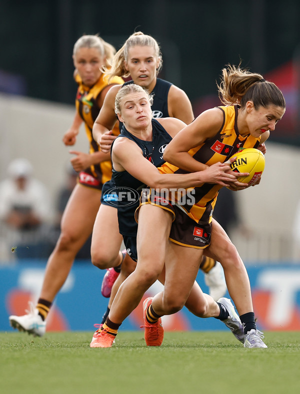 AFLW 2025 First Semi Final - Hawthorn v Carlton - A-64804908