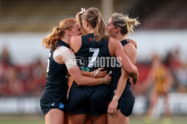 AFLW 2025 First Semi Final - Hawthorn v Carlton - A-64806488