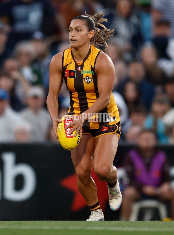 AFLW 2025 First Semi Final - Hawthorn v Carlton - A-64806534