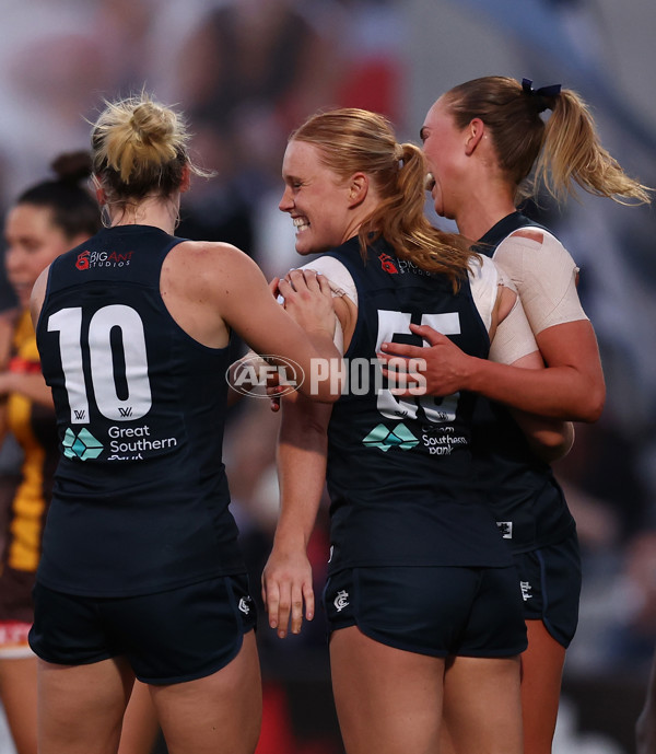 AFLW 2025 First Semi Final - Hawthorn v Carlton - A-64806539