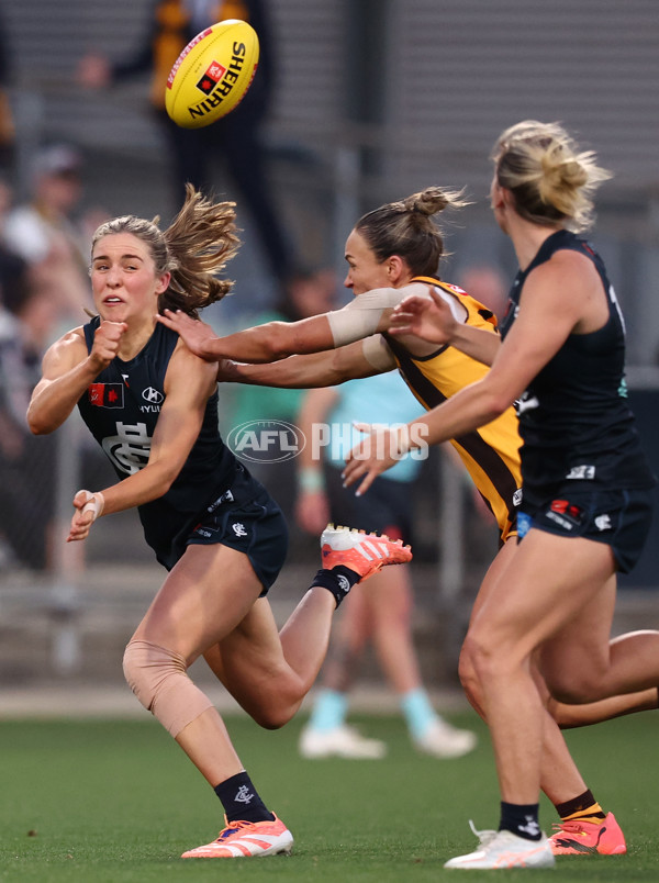 AFLW 2025 First Semi Final - Hawthorn v Carlton - A-64807507