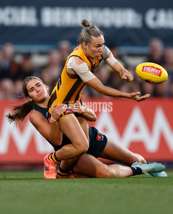 AFLW 2025 First Semi Final - Hawthorn v Carlton - A-64807510