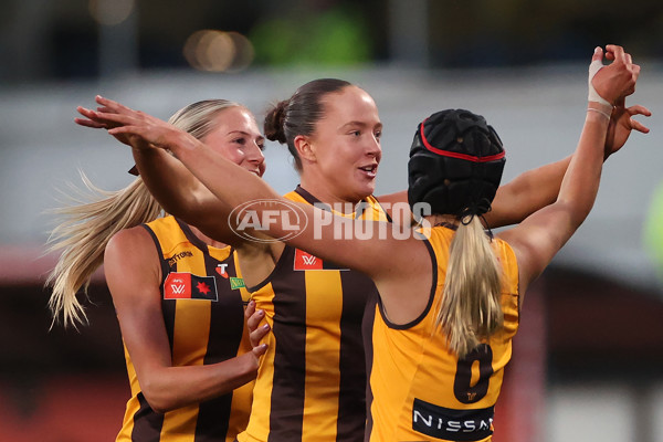 AFLW 2025 First Semi Final - Hawthorn v Carlton - A-64808673