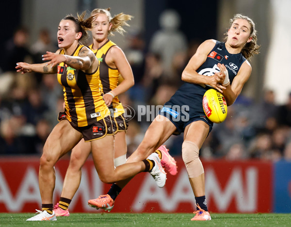 AFLW 2025 First Semi Final - Hawthorn v Carlton - A-64808724