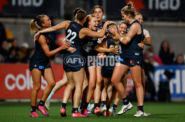 AFLW 2025 First Semi Final - Hawthorn v Carlton - A-64808738