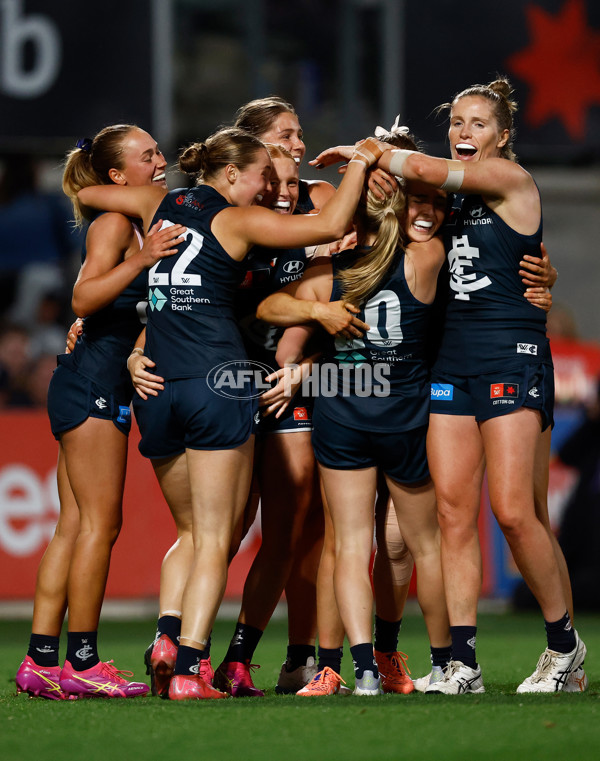 AFLW 2025 First Semi Final - Hawthorn v Carlton - A-64808742