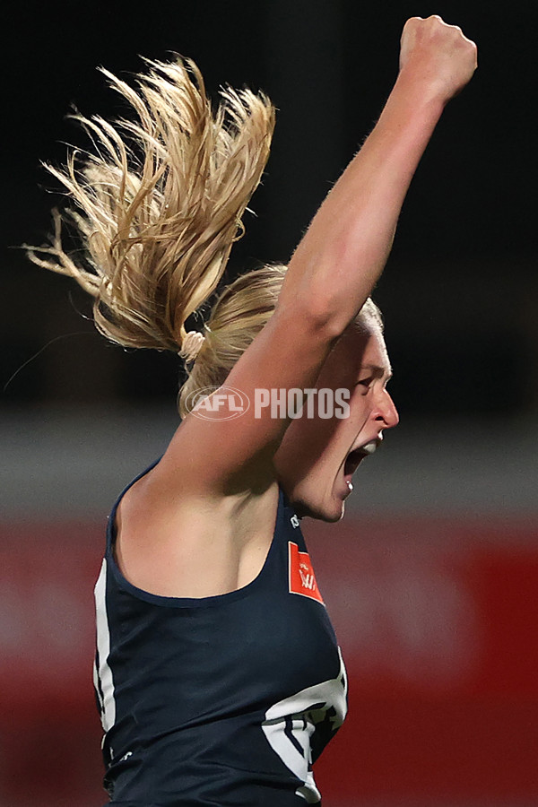 AFLW 2025 First Semi Final - Hawthorn v Carlton - A-64808751