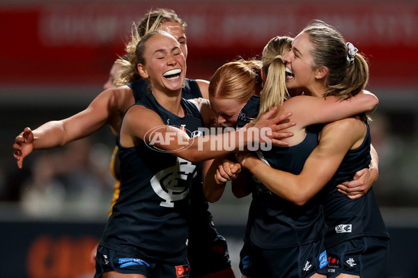 AFLW 2025 First Semi Final - Hawthorn v Carlton - A-64808762