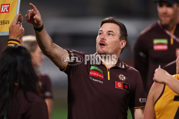 AFLW 2025 First Semi Final - Hawthorn v Carlton - A-64808764