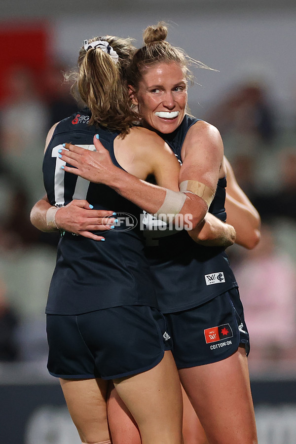 AFLW 2025 First Semi Final - Hawthorn v Carlton - A-64810095