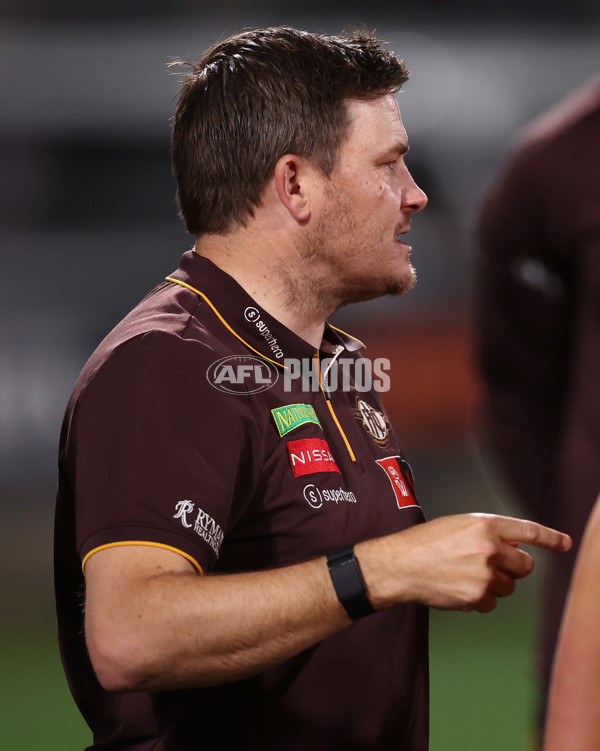 AFLW 2025 First Semi Final - Hawthorn v Carlton - A-64810120