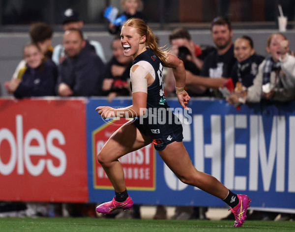 AFLW 2025 First Semi Final - Hawthorn v Carlton - A-64810147