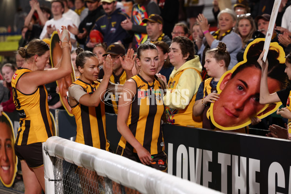 AFLW 2025 First Semi Final - Hawthorn v Carlton - A-64811348