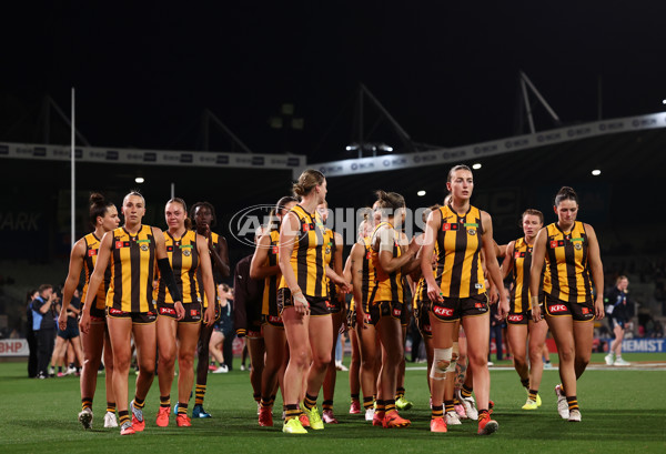 AFLW 2025 First Semi Final - Hawthorn v Carlton - A-64811350