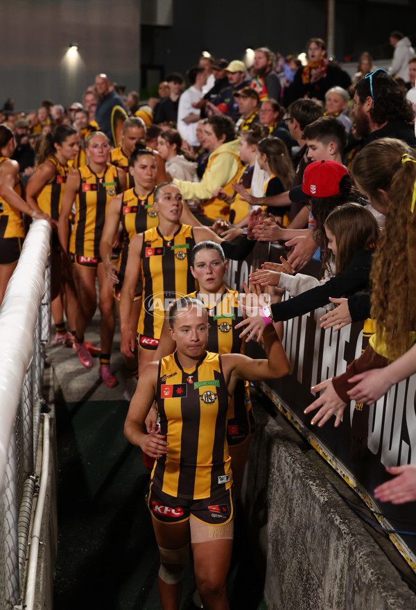 AFLW 2025 First Semi Final - Hawthorn v Carlton - A-64811353