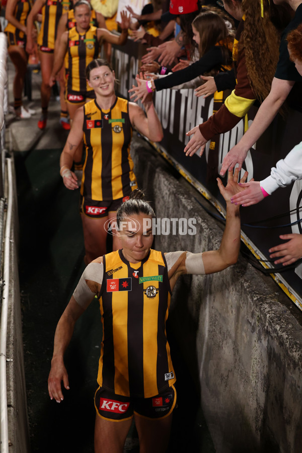 AFLW 2025 First Semi Final - Hawthorn v Carlton - A-64811354