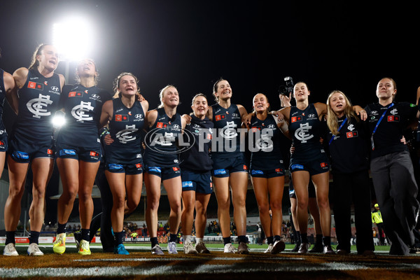 AFLW 2025 First Semi Final - Hawthorn v Carlton - A-64812631