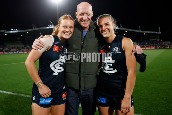 AFLW 2025 First Semi Final - Hawthorn v Carlton - A-64812642