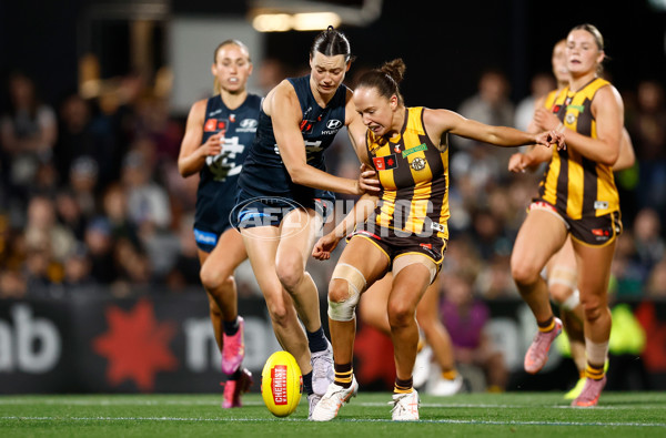 AFLW 2025 First Semi Final - Hawthorn v Carlton - A-64812661