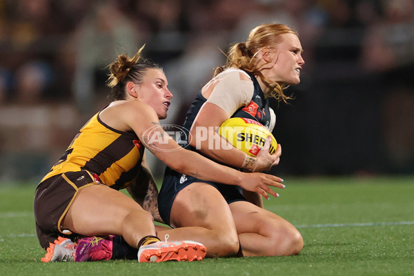 AFLW 2025 First Semi Final - Hawthorn v Carlton - A-64812685