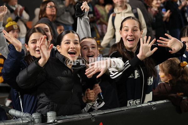 AFLW 2025 First Semi Final - Hawthorn v Carlton - A-64813864