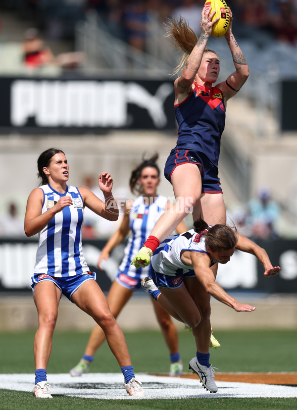 AFLW 2025 First Preliminary Final - North Melbourne v Melbourne - A-64852389