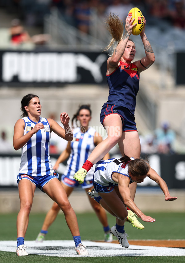 AFLW 2025 First Preliminary Final - North Melbourne v Melbourne - A-64852390