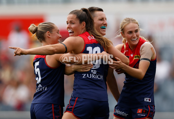 AFLW 2025 First Preliminary Final - North Melbourne v Melbourne - A-64852432